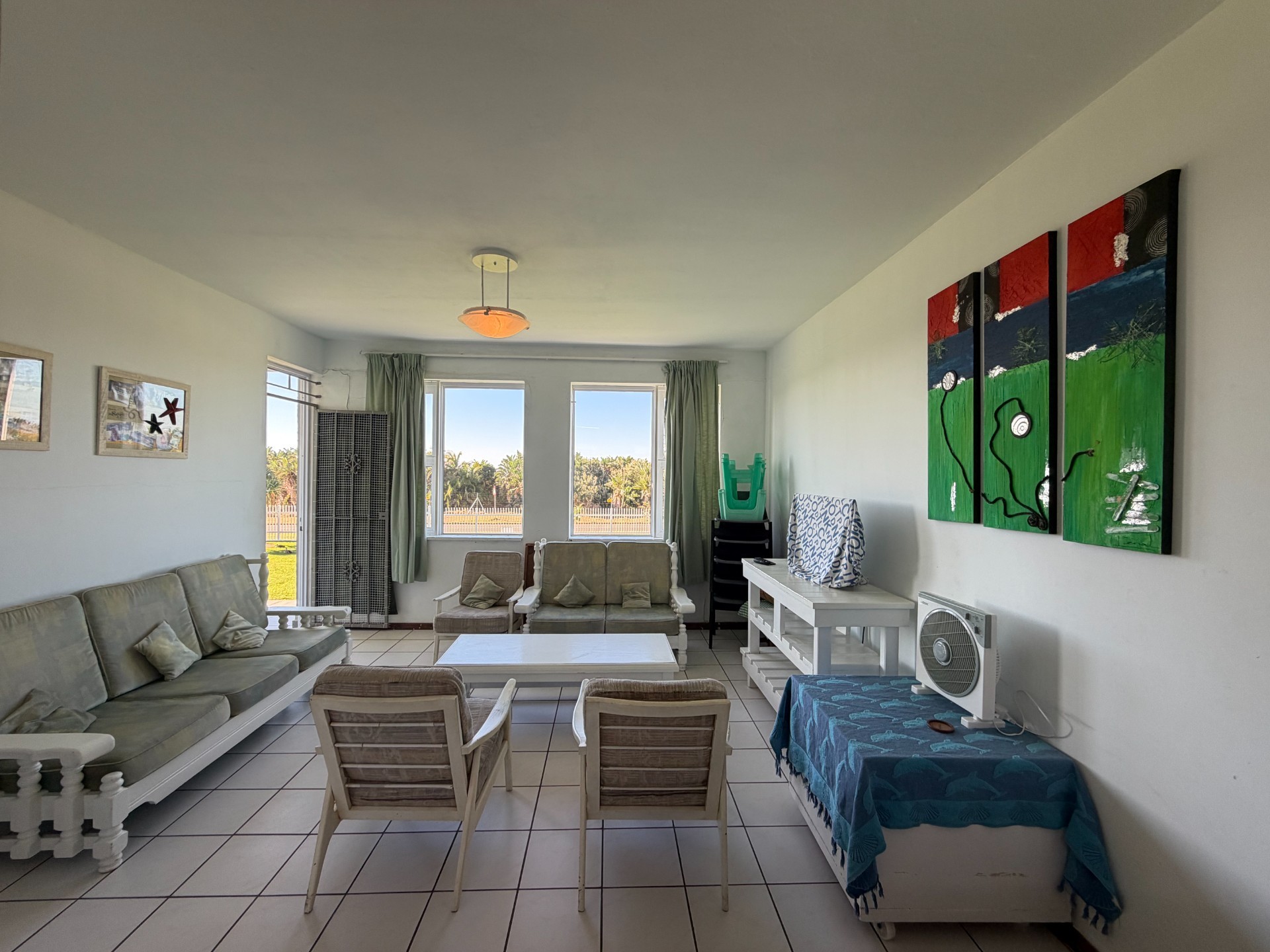 Coastal Living at Its Best Two Bedroom Apartment in Uvongo