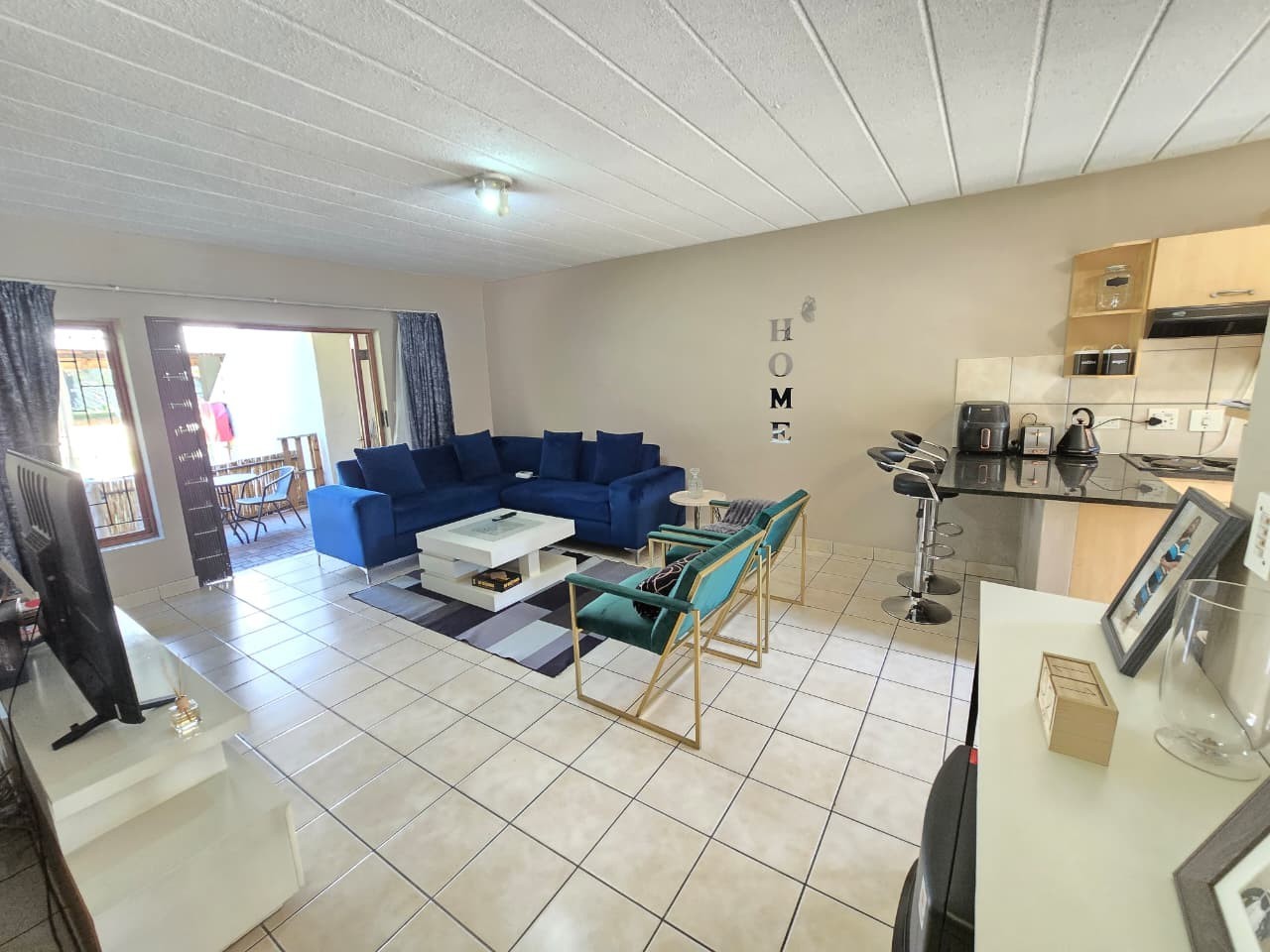 Groundfloor apartment For Sale in Jukskei Park, Randburg