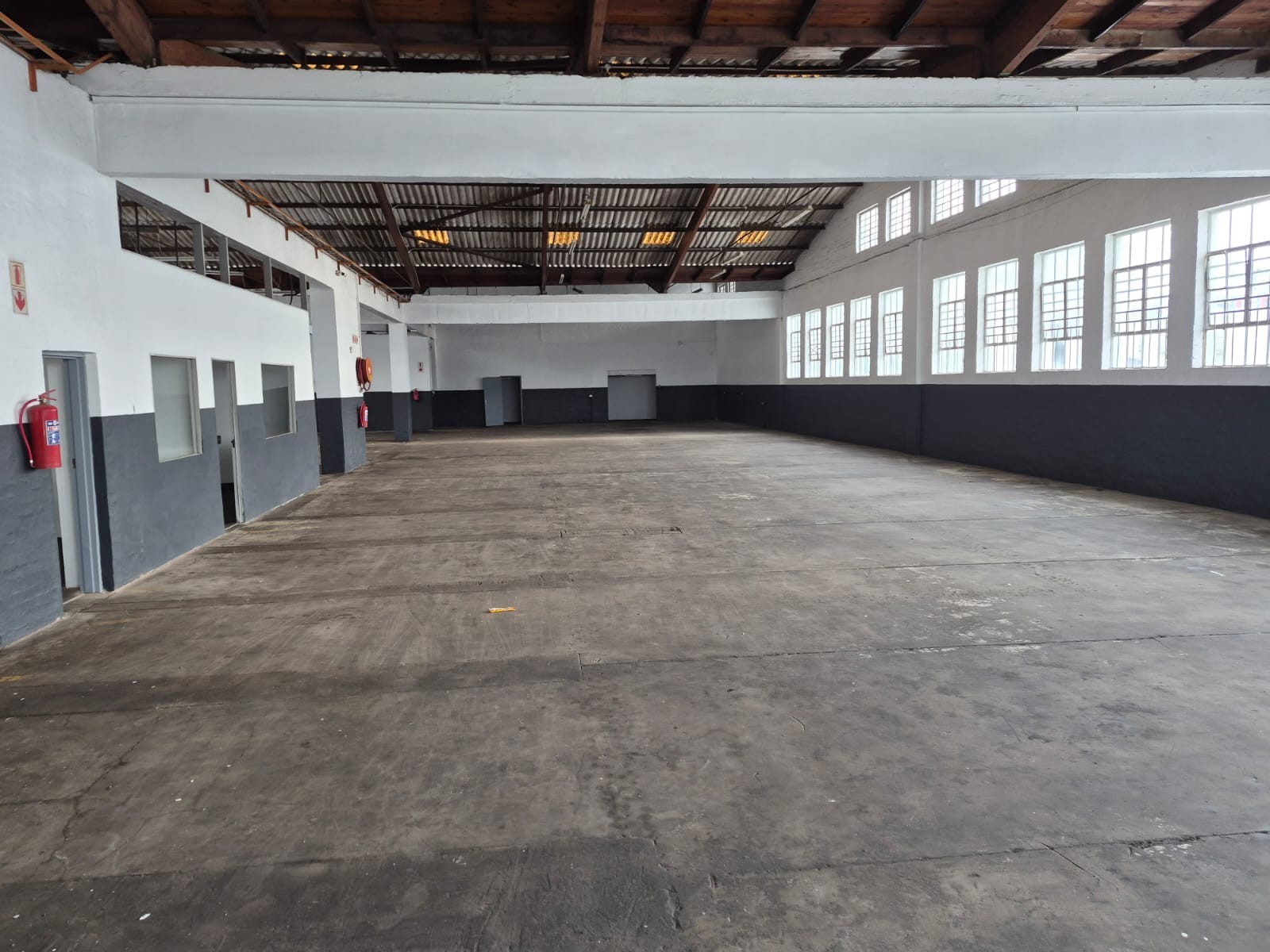 Warehouse To Rent in Sidwell, Port Elizabeth