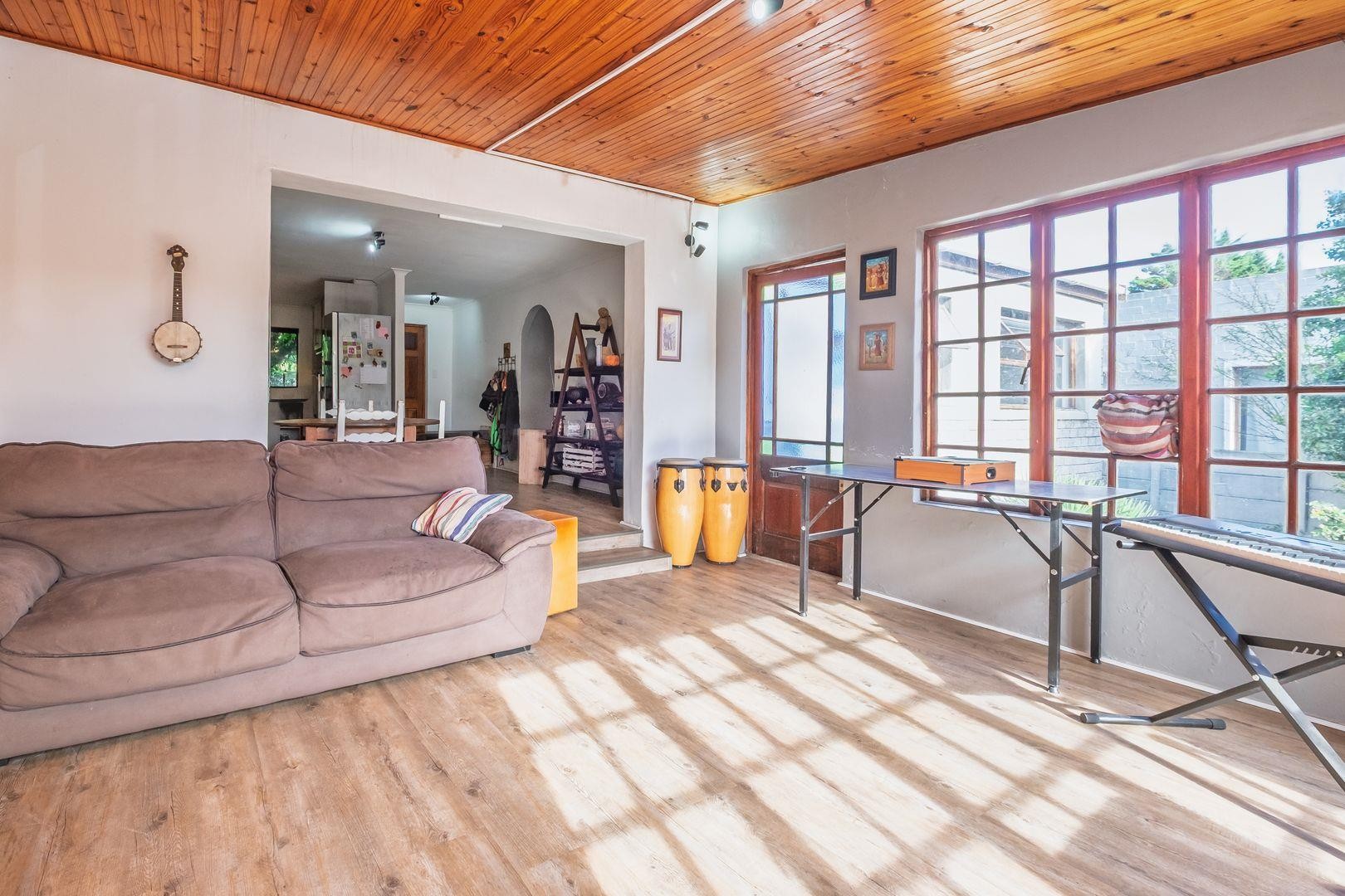 House For Sale in Simons Town