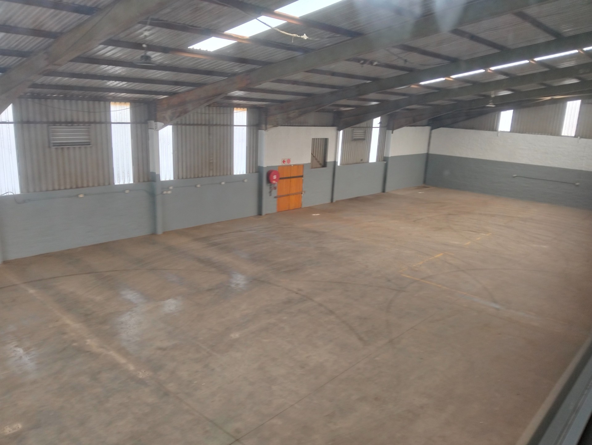 Warehouse To Rent in Glen Anil, Durban North, KwaZulu Natal