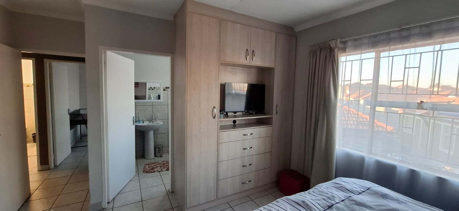 PLACE TO RENT AT LEOPARD'S REST