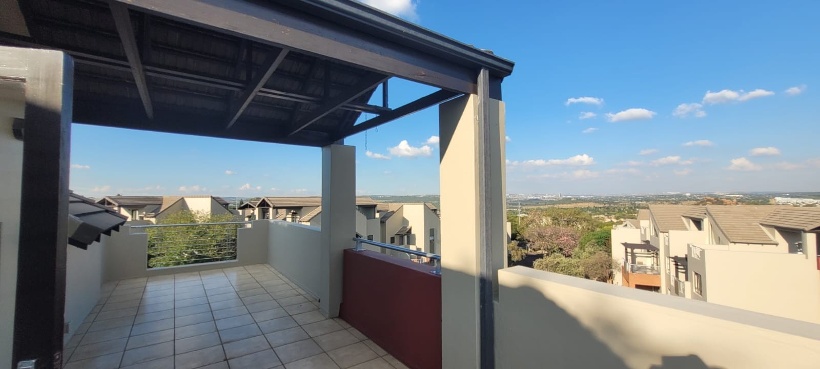 Apartment To Rent in Lonehill, Sandton