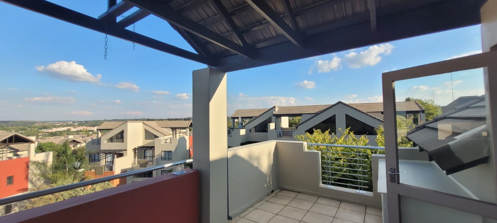 Apartment To Rent in Lonehill, Sandton