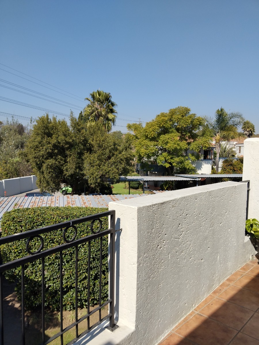 Modern 2-Bedroom, 1 Full Bathroom Upstairs Apartment for Sale in Lonehill 3