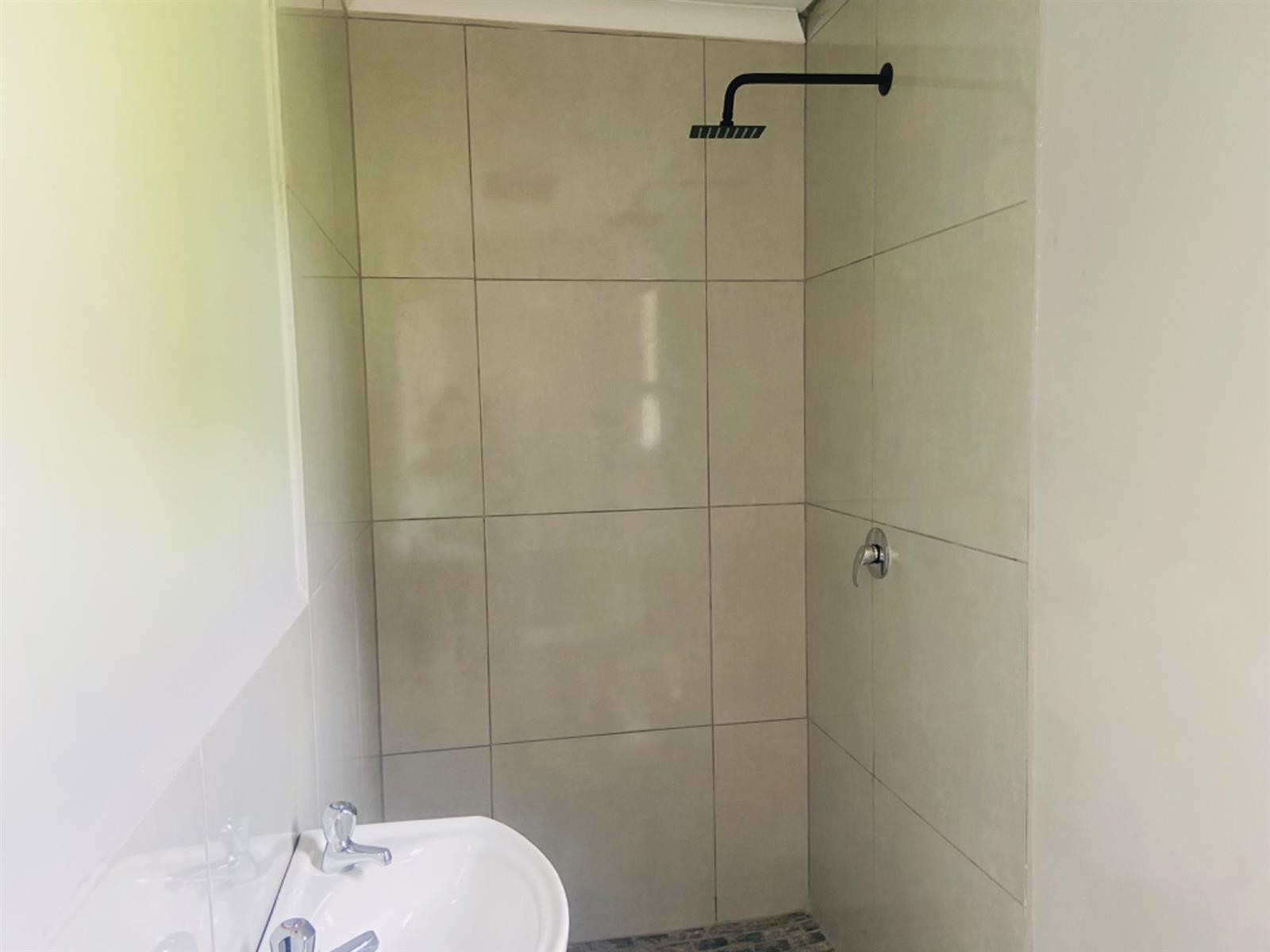 Cottage To Rent in Athlone Park, Amanzimtoti, KwaZulu Natal