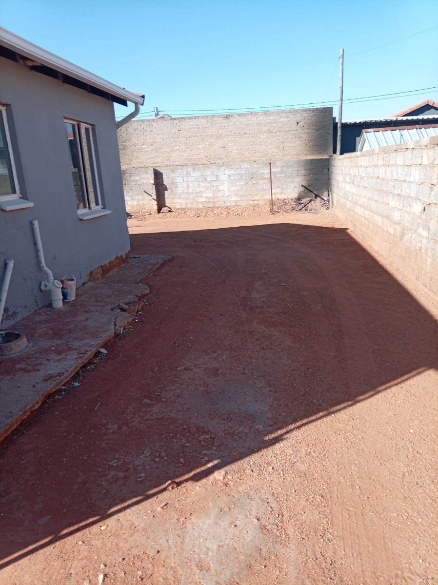 House To Rent in Protea Glen, Soweto