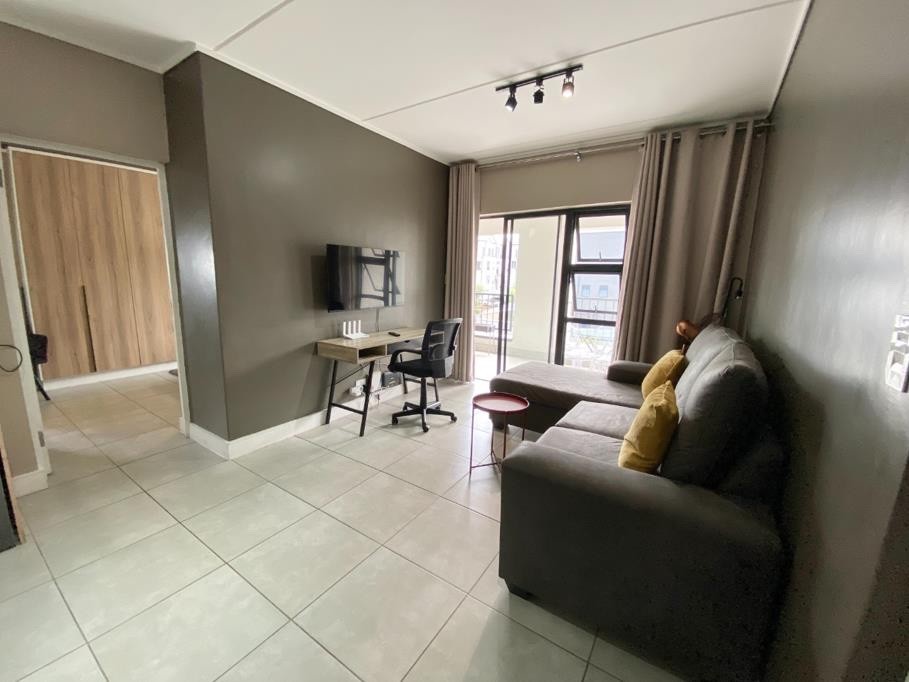 Apartment To Rent in Waterfall, Midrand