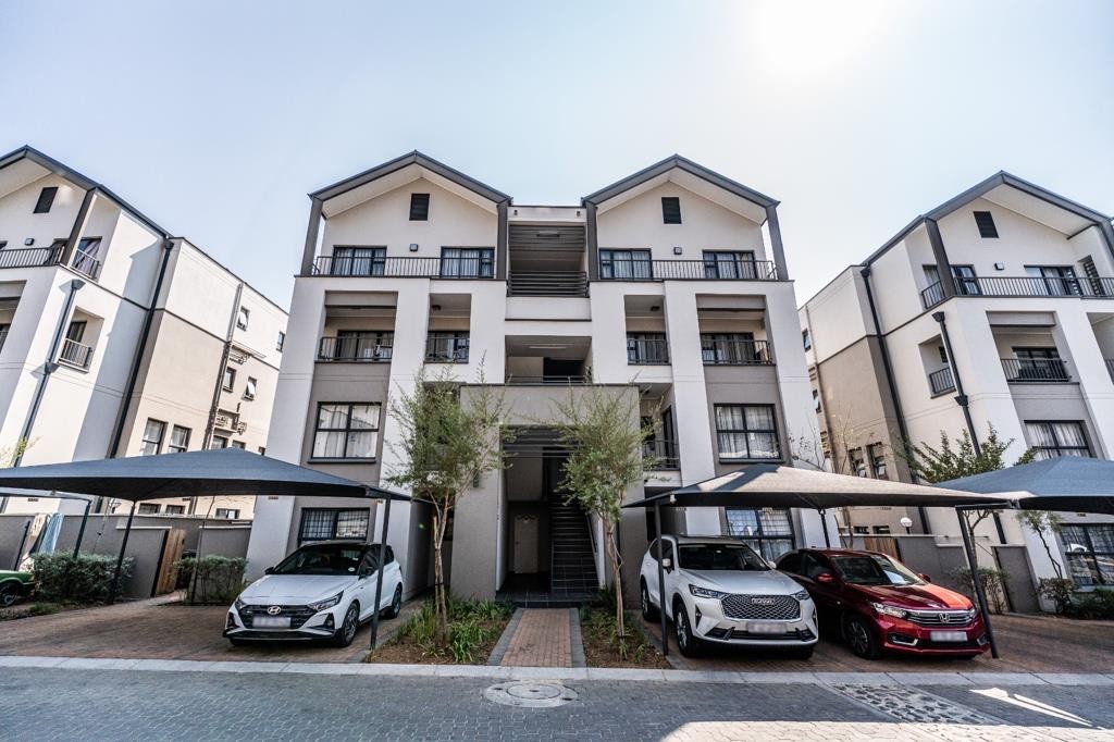 Apartment To Rent in Waterfall, Midrand