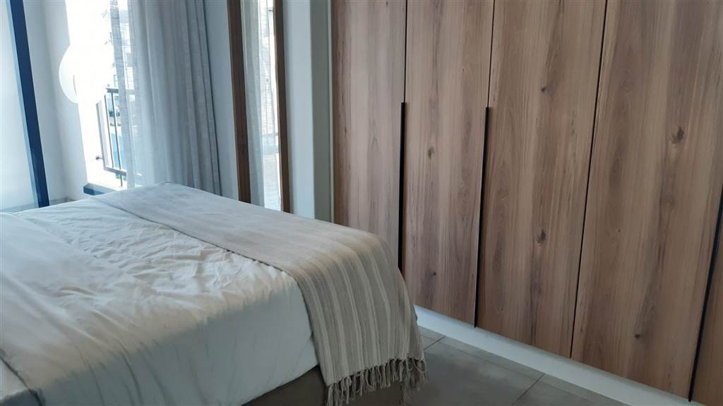 Apartment To Rent in Waterfall, Midrand