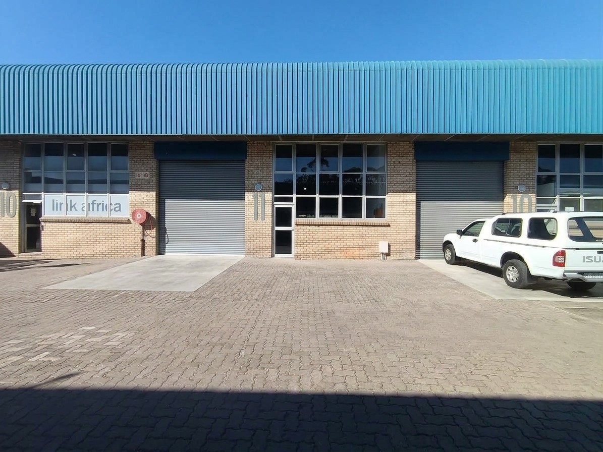Warehouse for rent in Glen Anil, Durban North, KwaZulu Natal, 215 m²