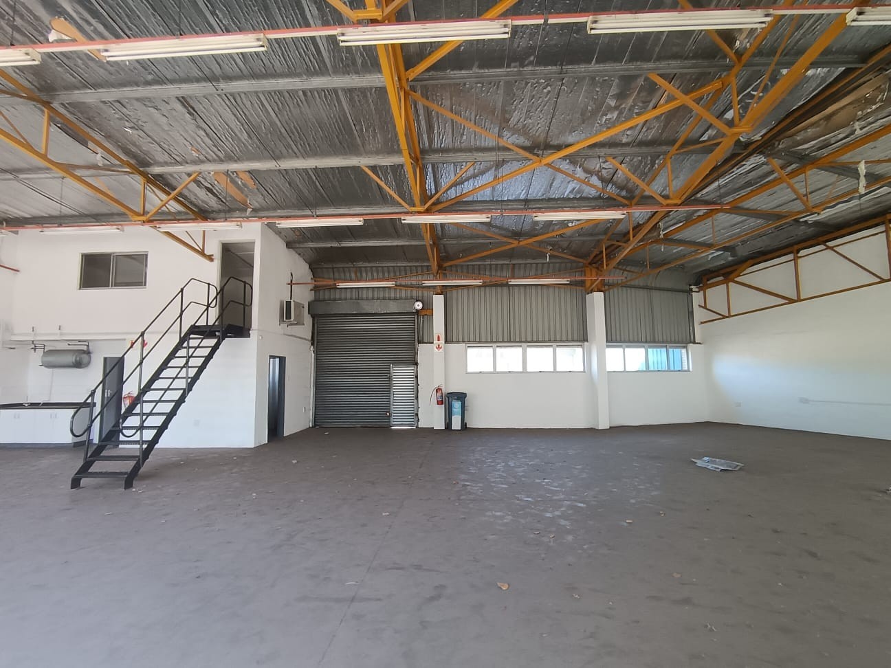 350m² Warehouse To Let | Greystone Industrial | Glen Anil