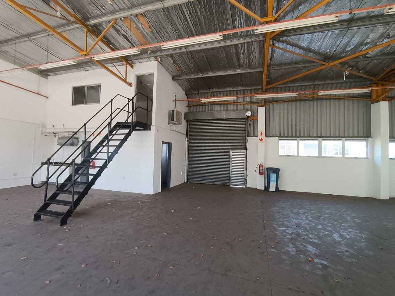 350m² Warehouse To Let | Greystone Industrial | Glen Anil