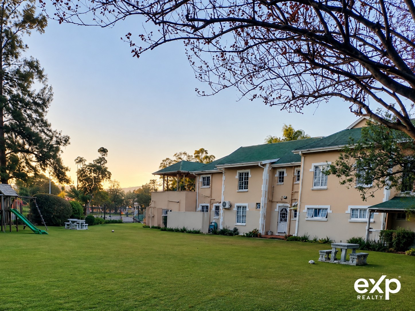 Apartment for sale in Scottsville, Pietermaritzburg, KwaZulu Natal, 101 m²