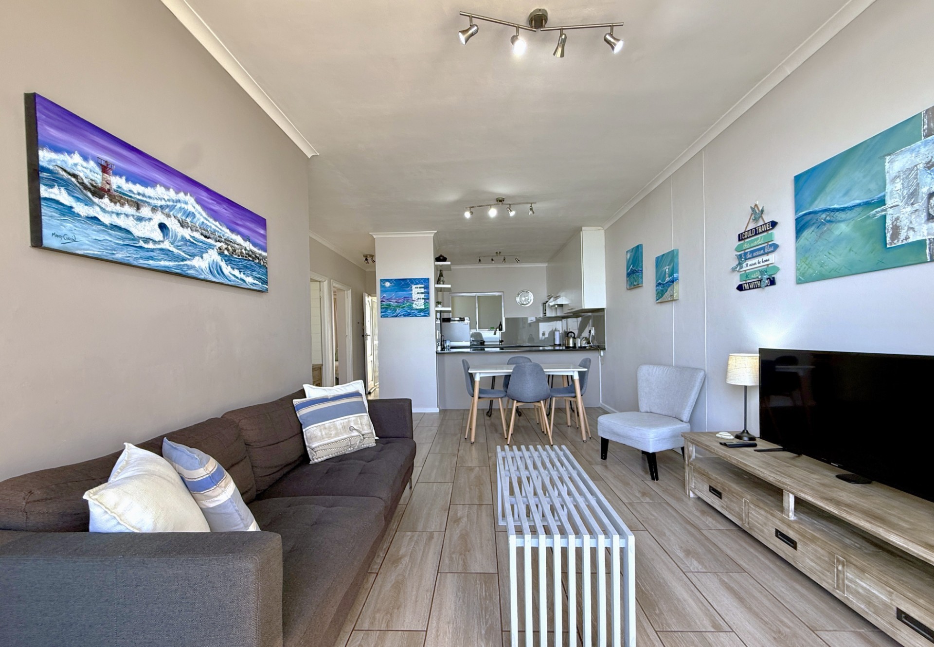 Apartment For Sale in Lagoon Beach, Milnerton
