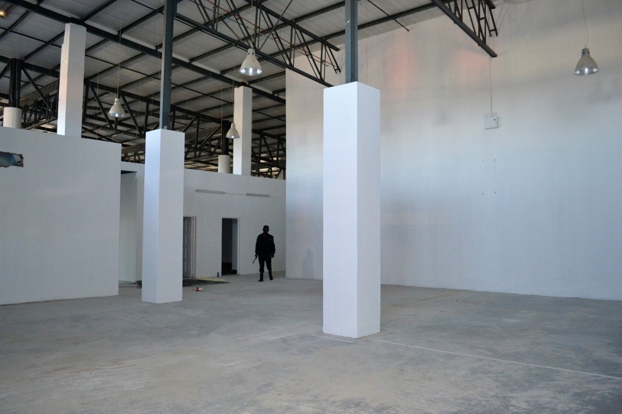RETAIL OPPORTUNITY, 915sqm, WITH OUTSTANDING EXPOSURE TO BUSY BEYERS NAUDE DRIVE.