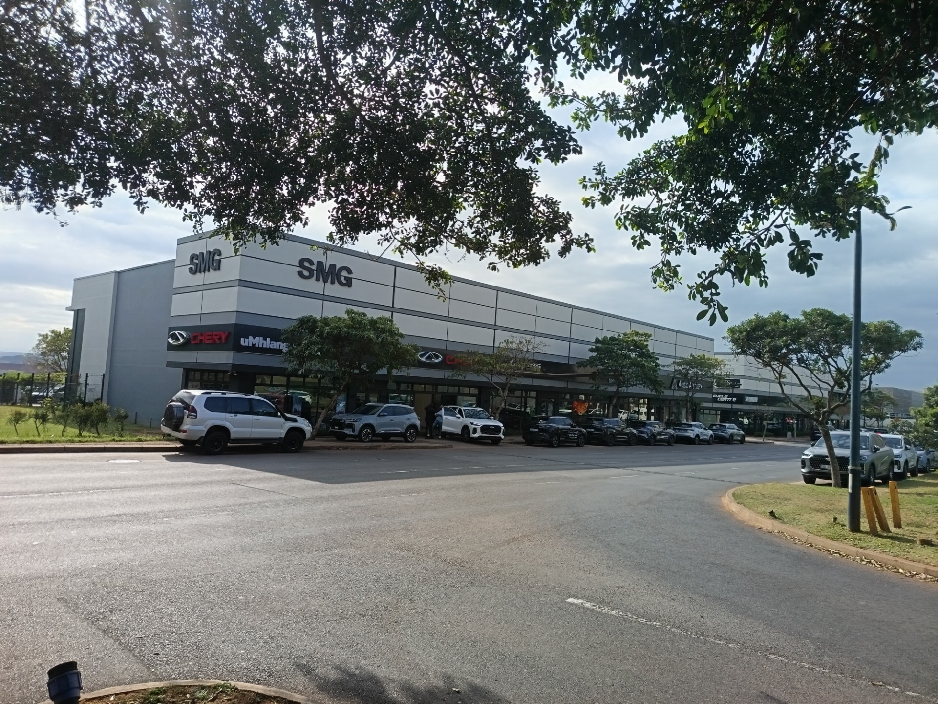 Prime Showroom Retail Space To Let Umhlanga Ridge