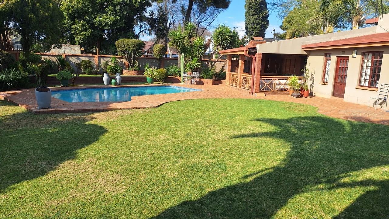 Safe and Secure Upmarket House to Rent- R32 000 Available Immediately
