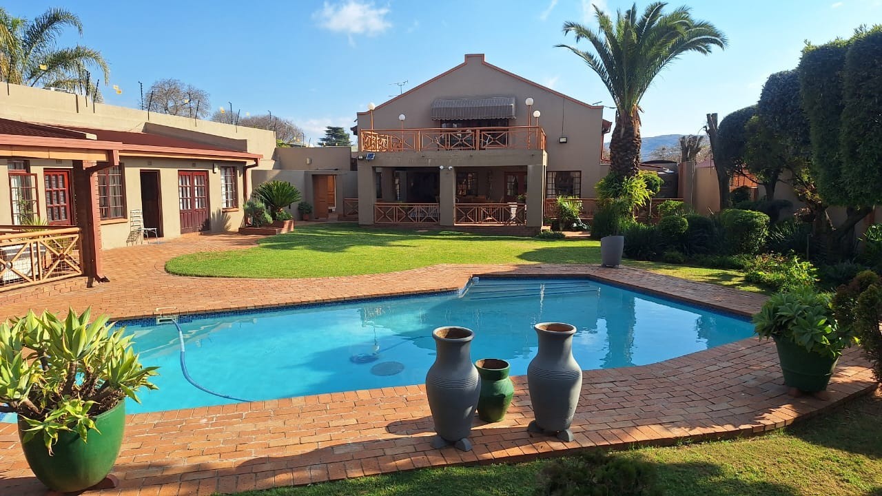 Safe and Secure Upmarket House to Rent- R32 000 Available Immediately