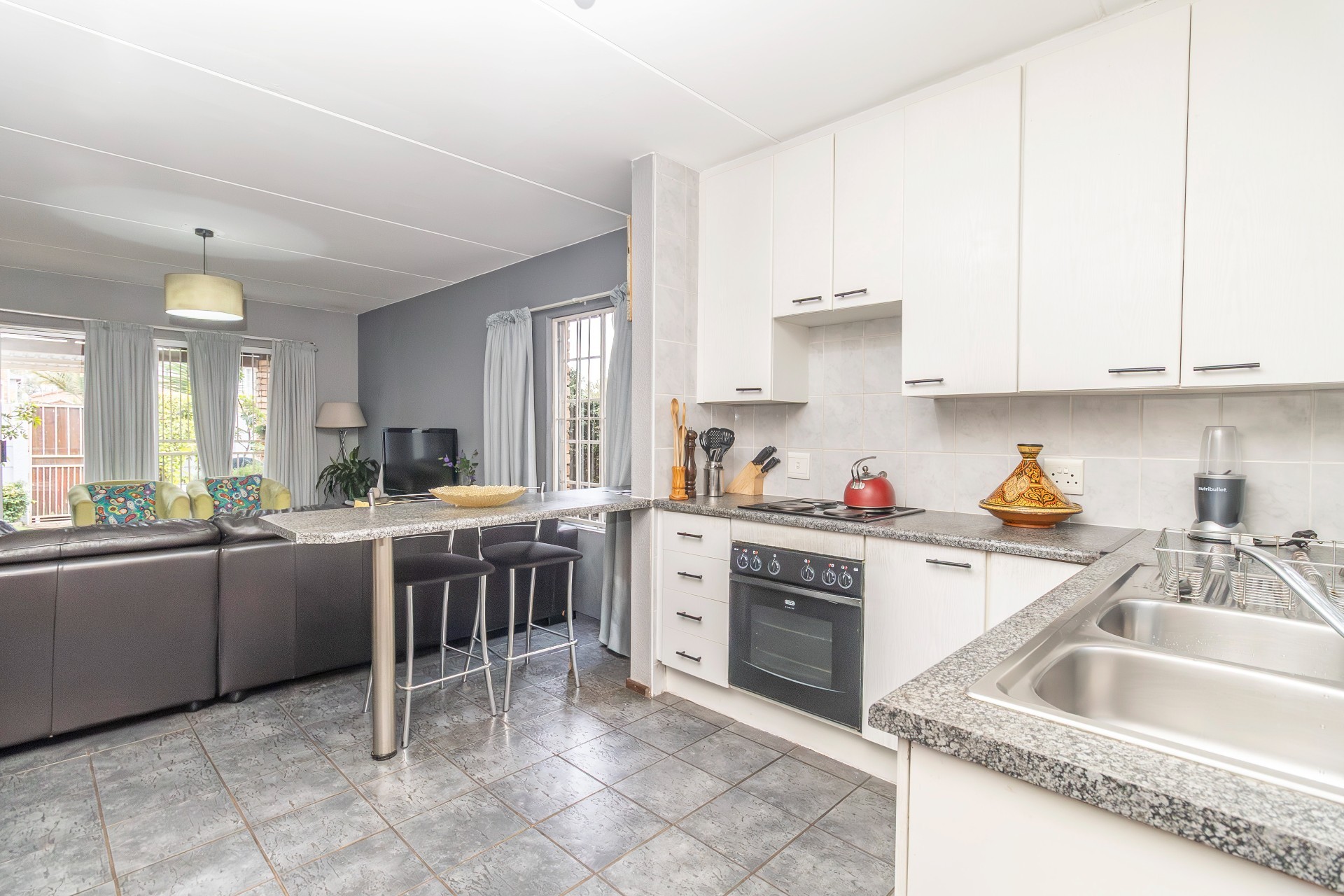 Spacious 2-Bedroom Duplex with Garden in North Riding