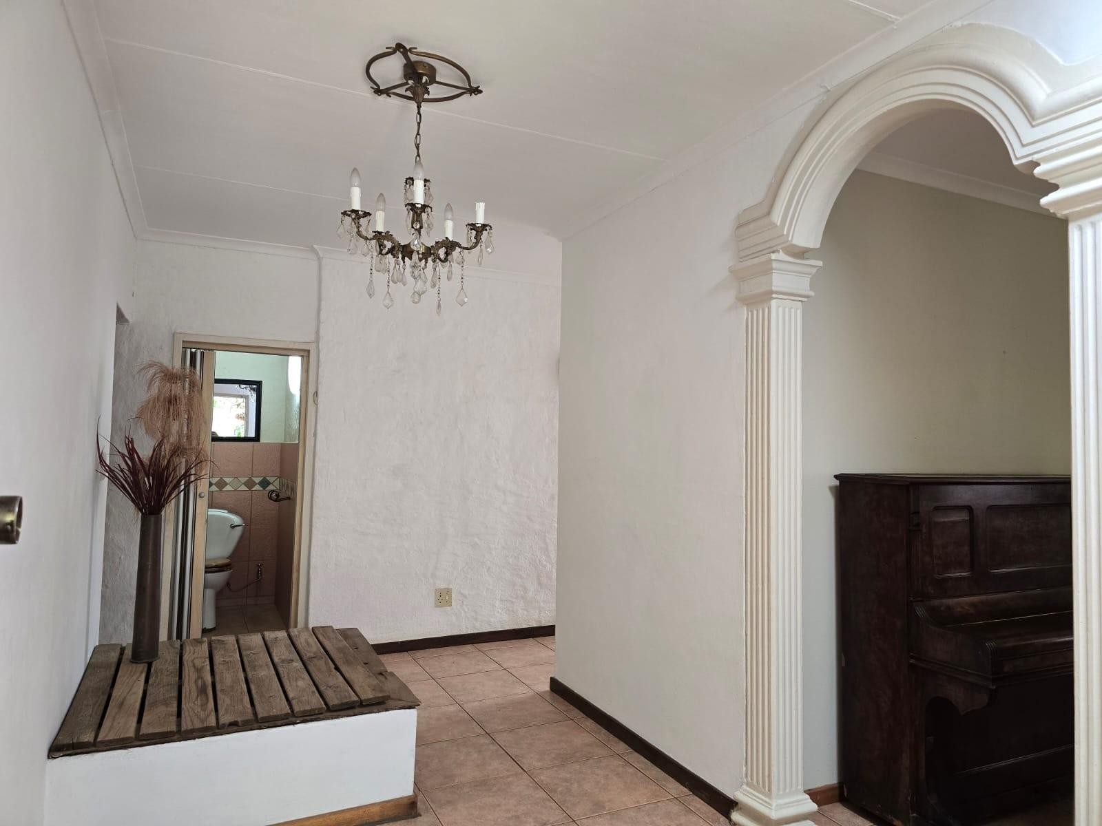 Secure Cottage to rent in Glen Marais, Utilities Included