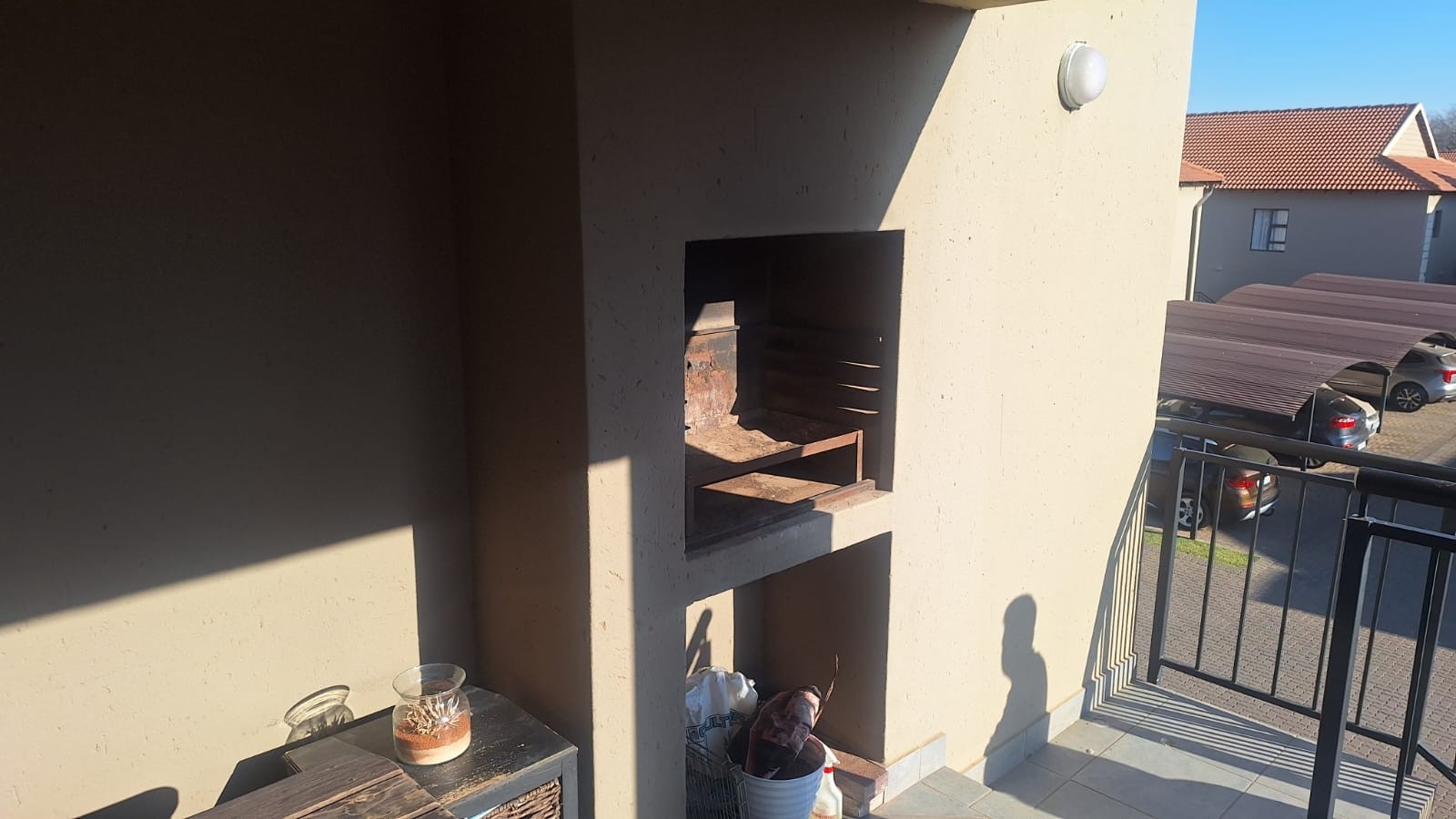Modern, Secure Lock-Up-and-Go in Malibu Manor- To Rent at R8100 per Month