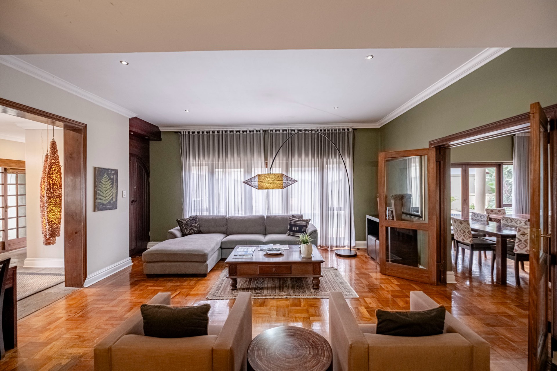 Guest House For Sale in Summerstrand, Port Elizabeth