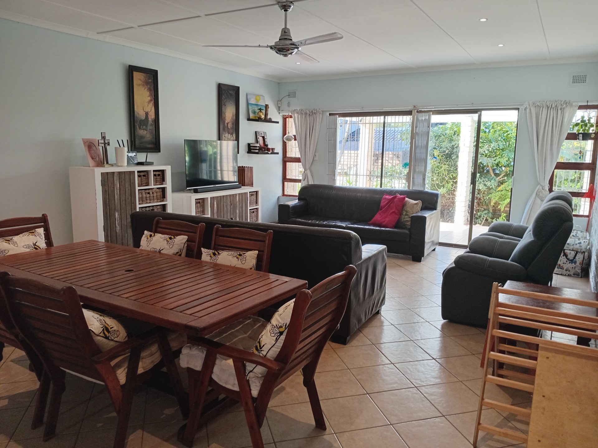 Charming Home In the Heart of Leisure Bay