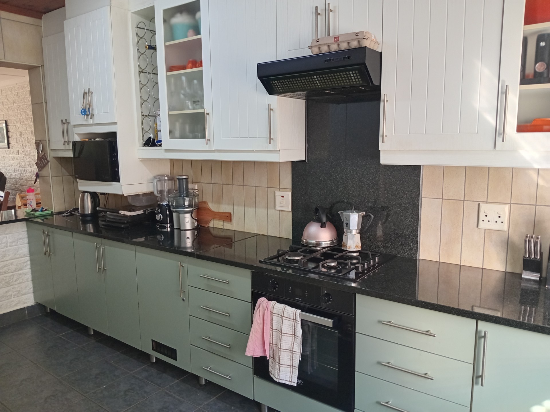 Charming Home In the Heart of Leisure Bay