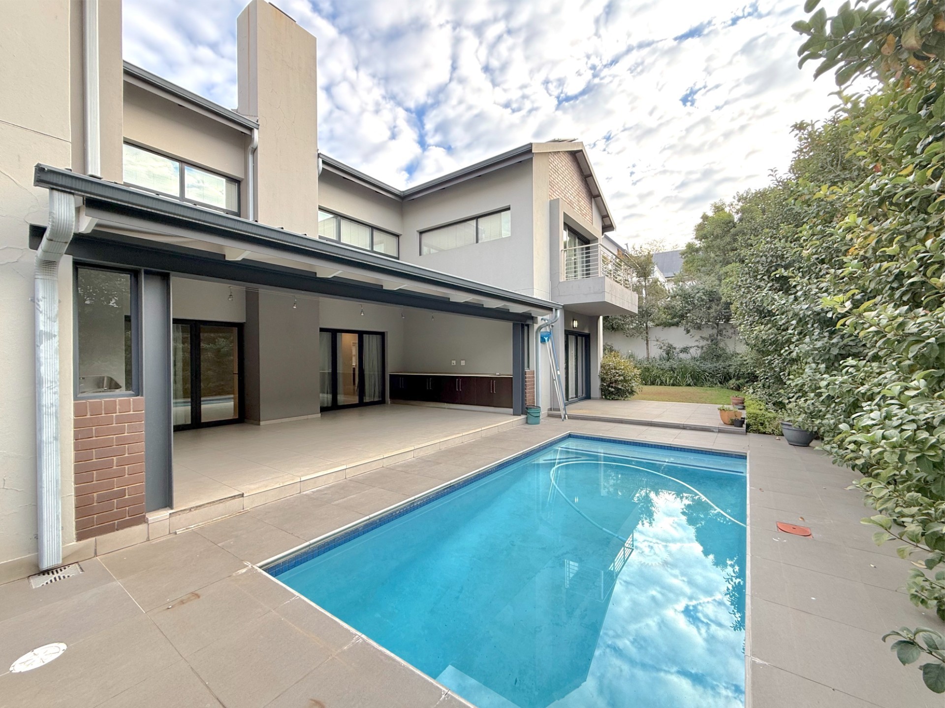 House for rent in Helderfontein Estate, Midrand, 450 m²