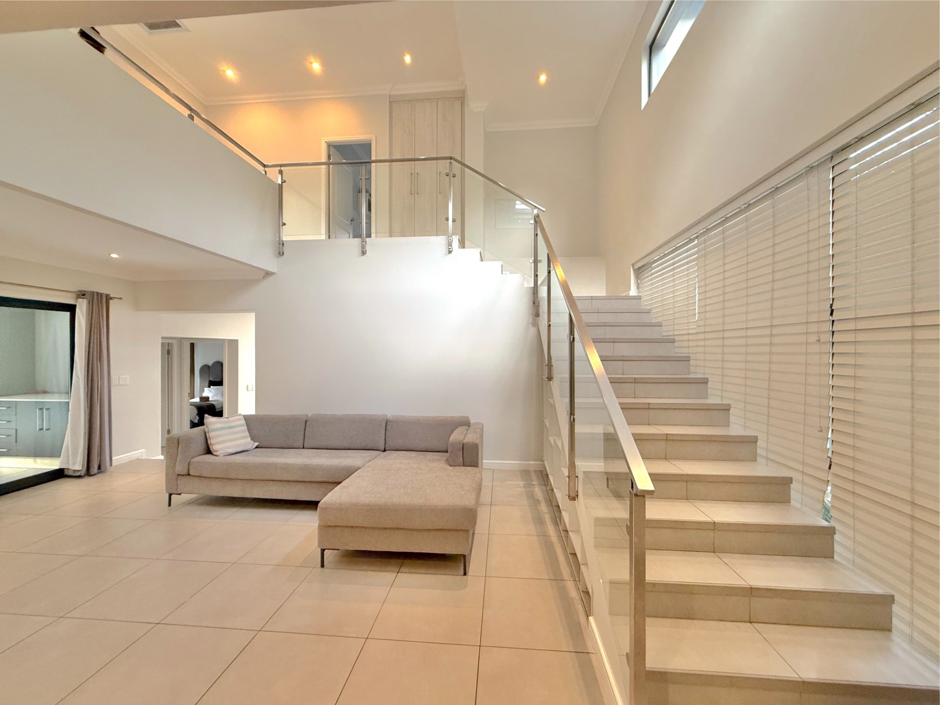 House for rent in Helderfontein Estate, Midrand, 450 m²