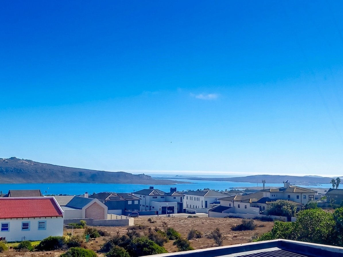 Luxury Family Home with Lagoon Views and Investment Potential