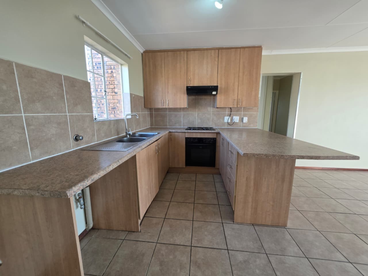 Apartment For Sale in Erand Gardens Midrand Gauteng