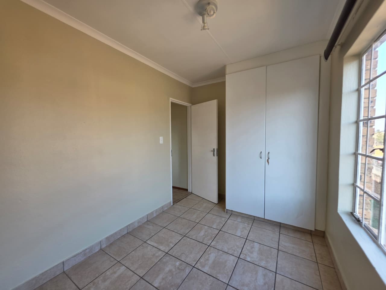 Apartment for sale in Erand Gardens, Midrand, 81 m²