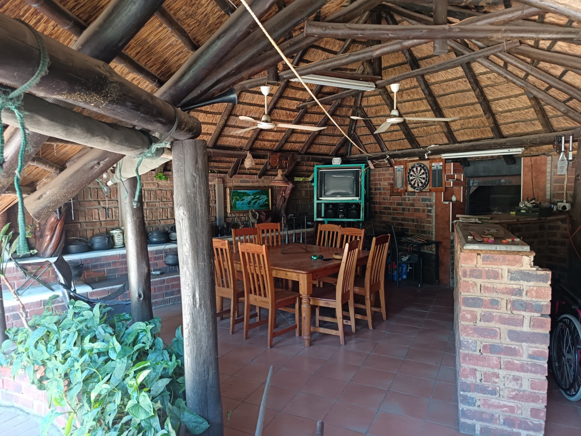 Family Home with 2 Income-Generating Cottages