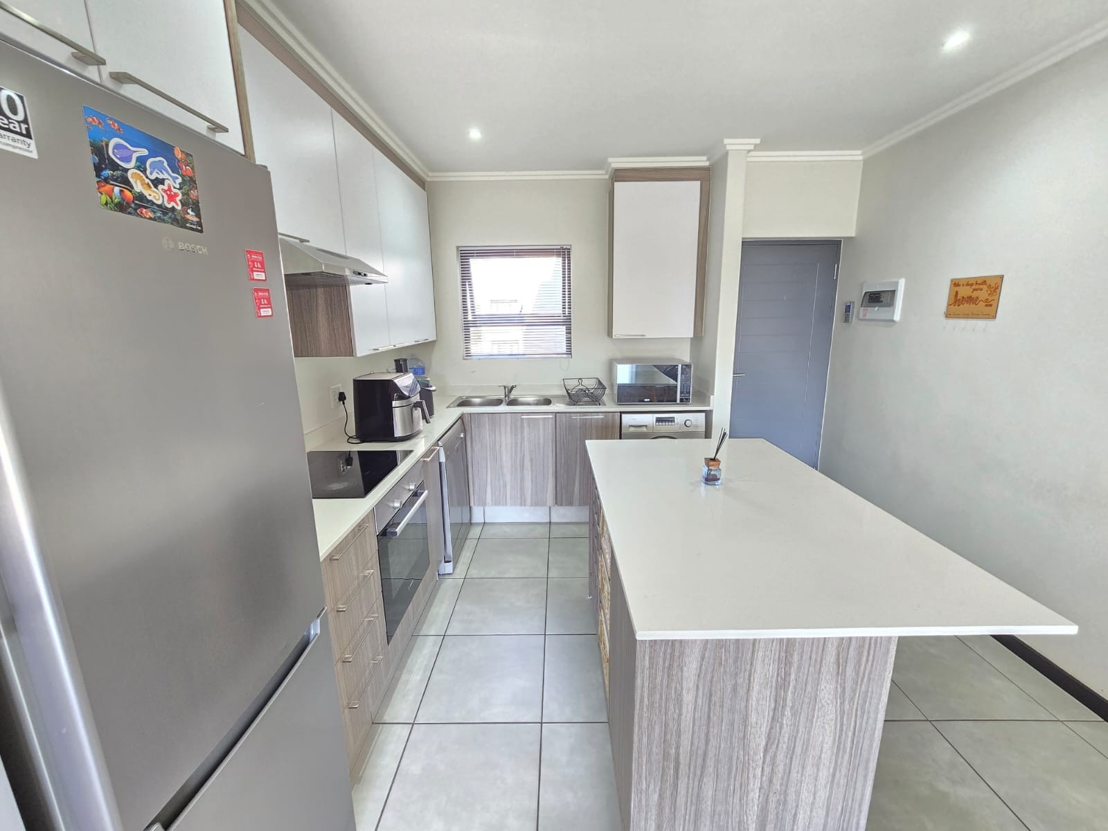 Modern Semi-Furnished 2 Bed, 2 Bath Apartment in Ventura Estate Craigavon Fourways