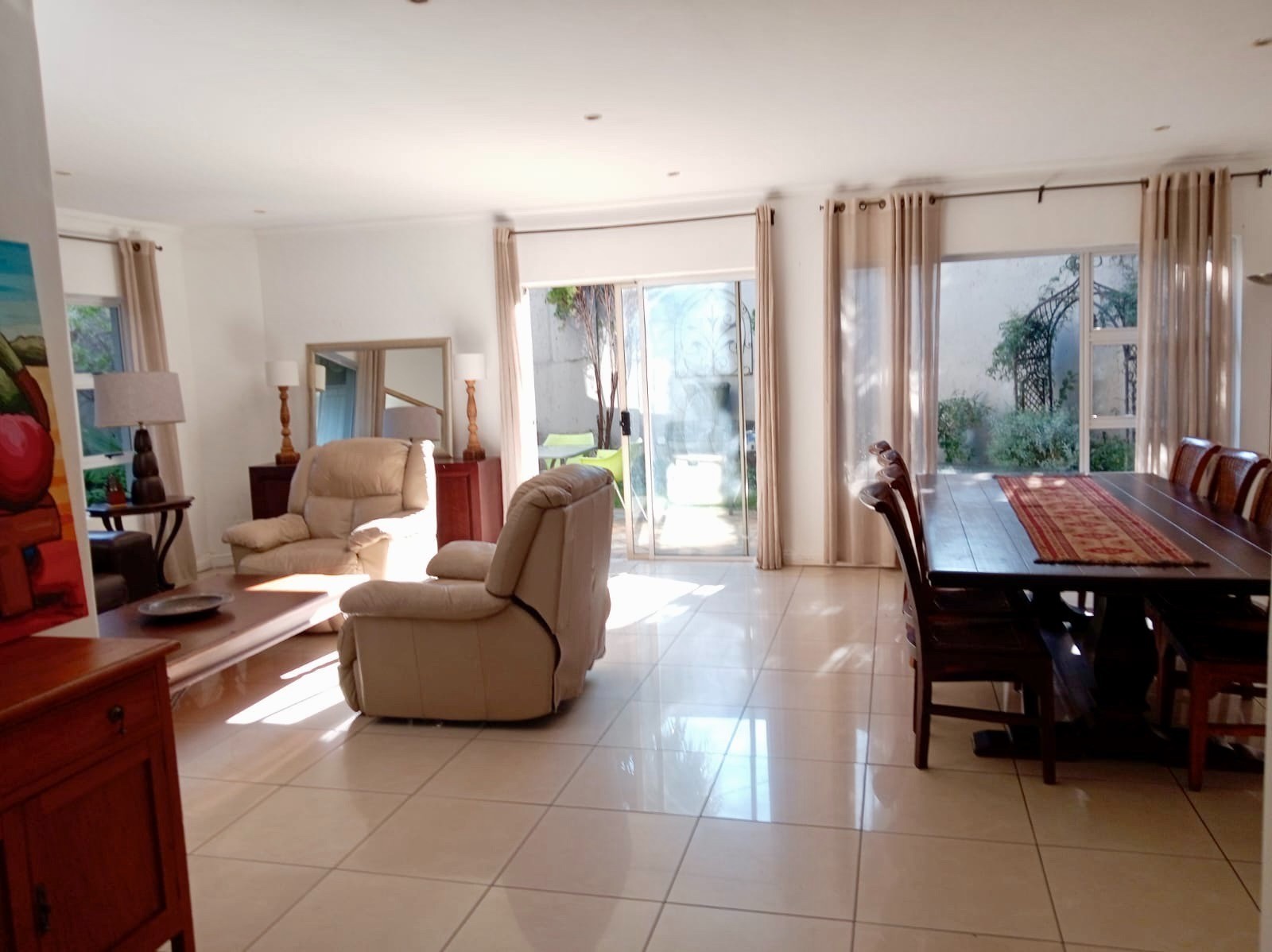 Spacious 4-Bedroom Duplex in Sandown Villas