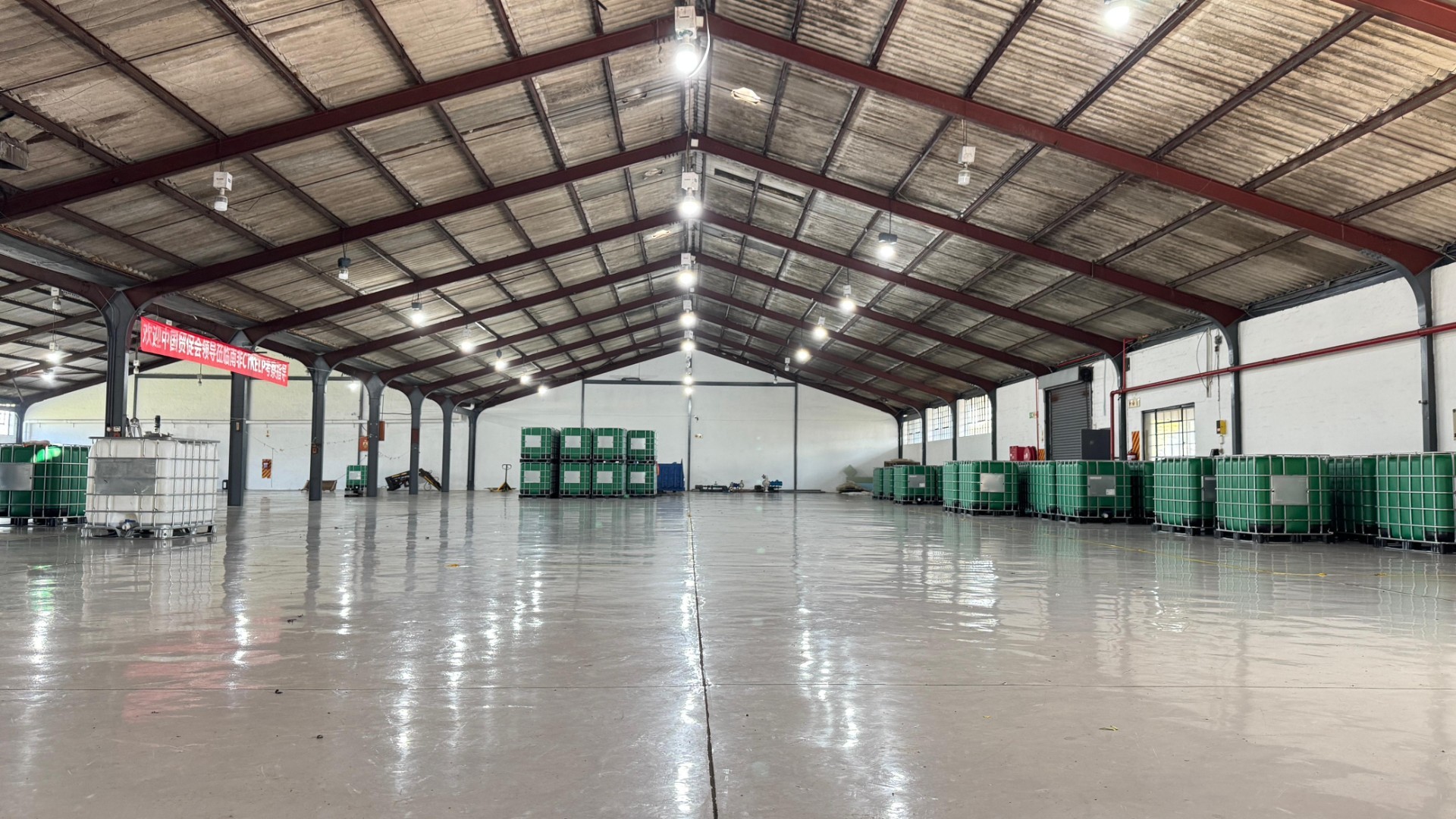 TO LET in Epping 1,250sqm Warehouse/ Offices 800 Amps Three-Phase Power