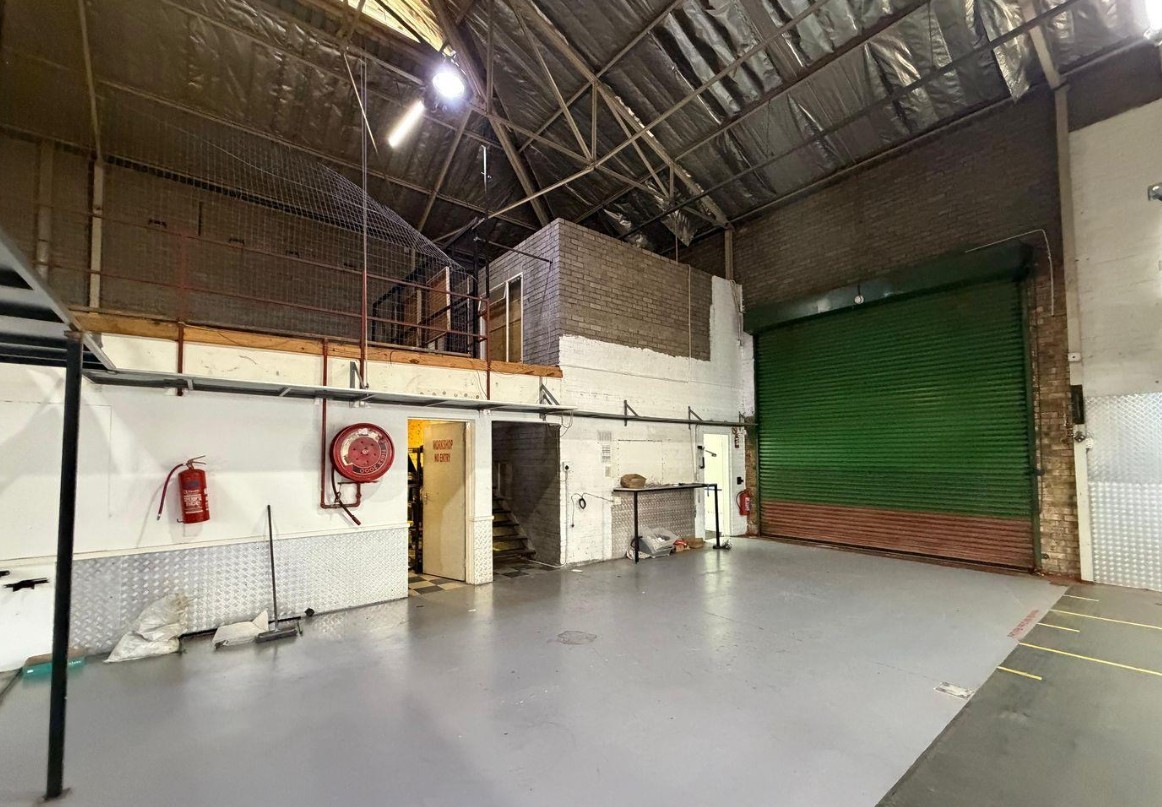 Warehouse To Rent in Halfway House, Midrand
