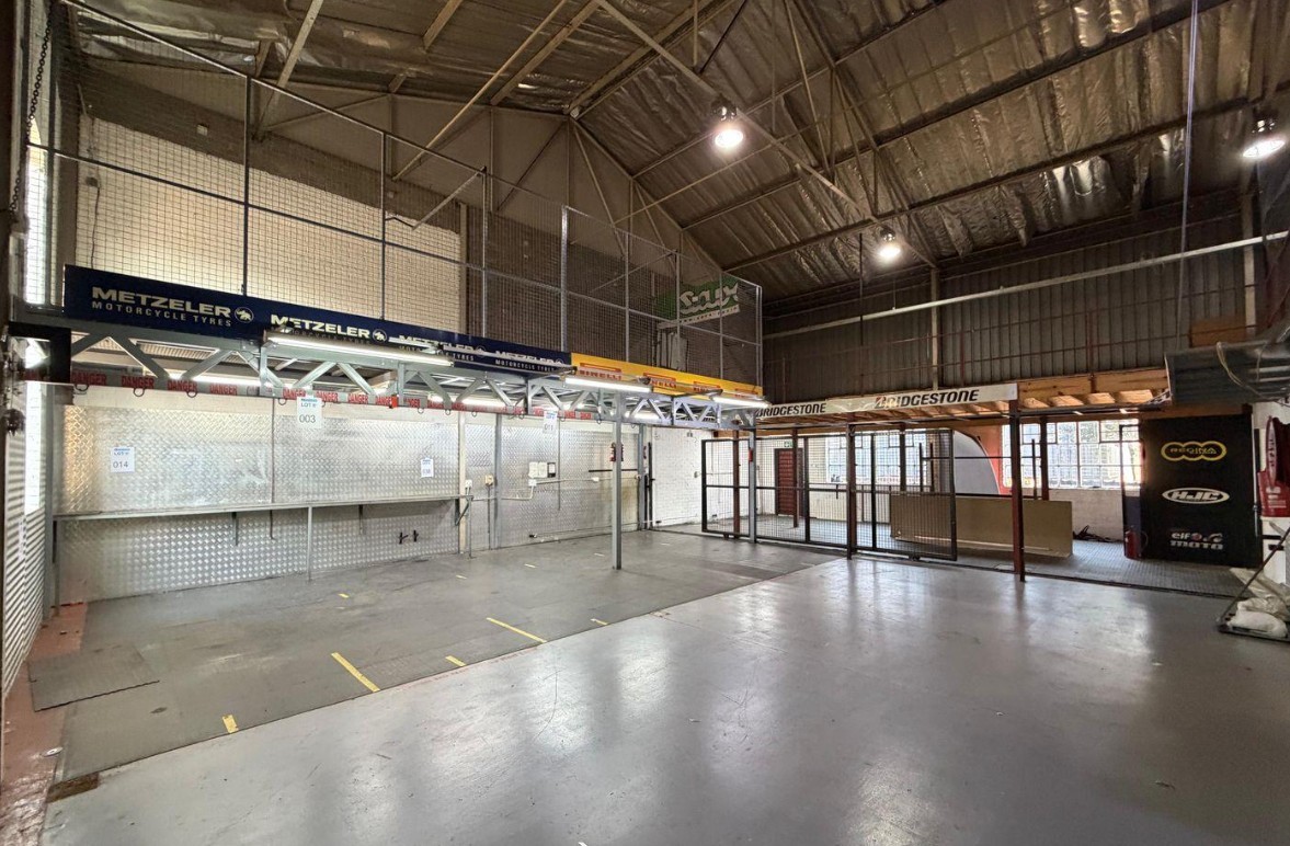 Warehouse To Rent in Halfway House, Midrand