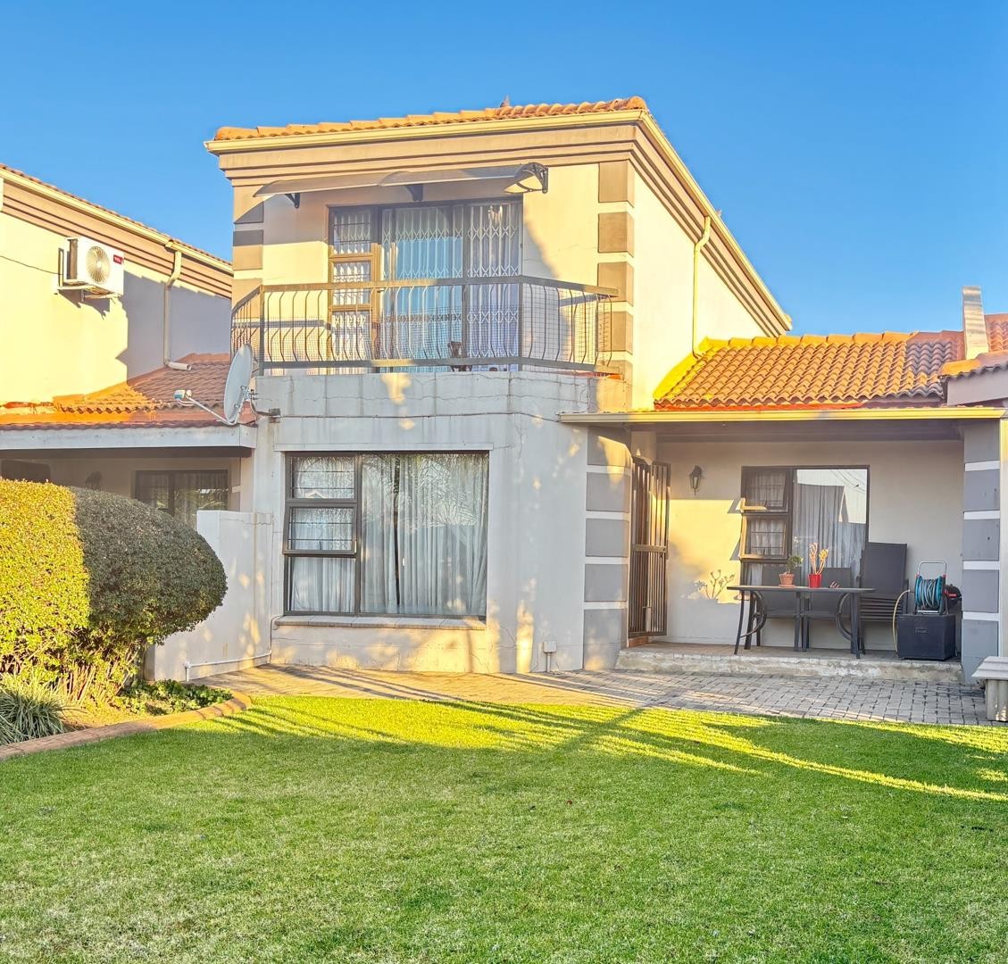 Townhouse To Rent in Vaalpark, Sasolburg