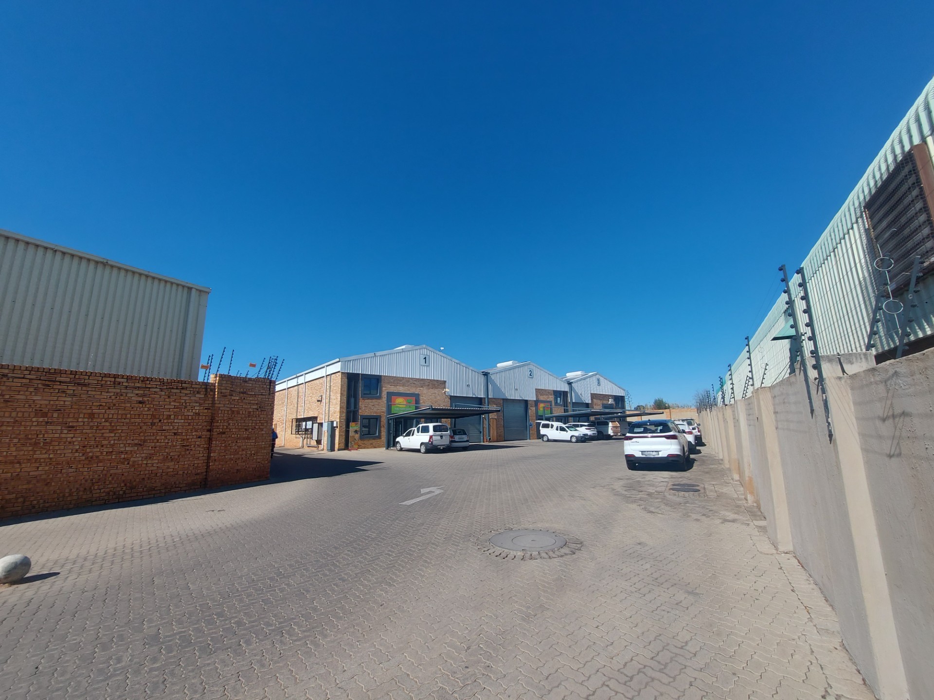 Warehouse To Rent in Roodepoort, Johannesburg