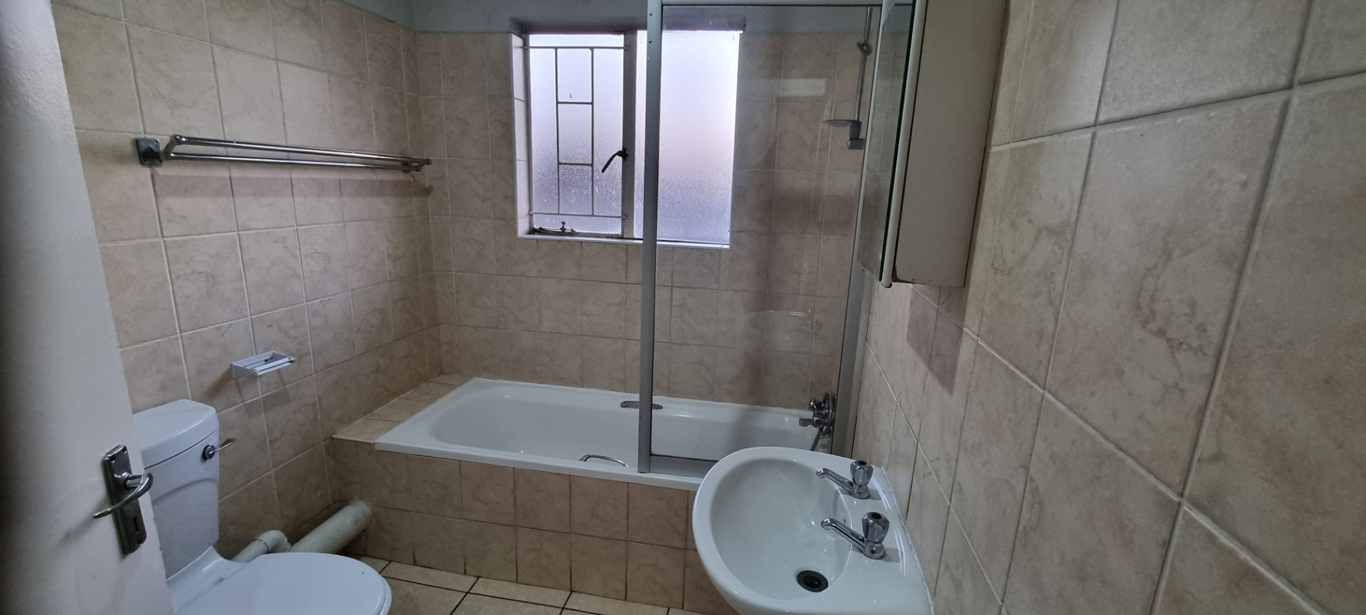 Townhouse for sale in Terenure, Kempton Park, 12 (1st floor), Roosmaryn, 1 Brombeer, Terenure, Kempton Park, Gauteng, 86 m²