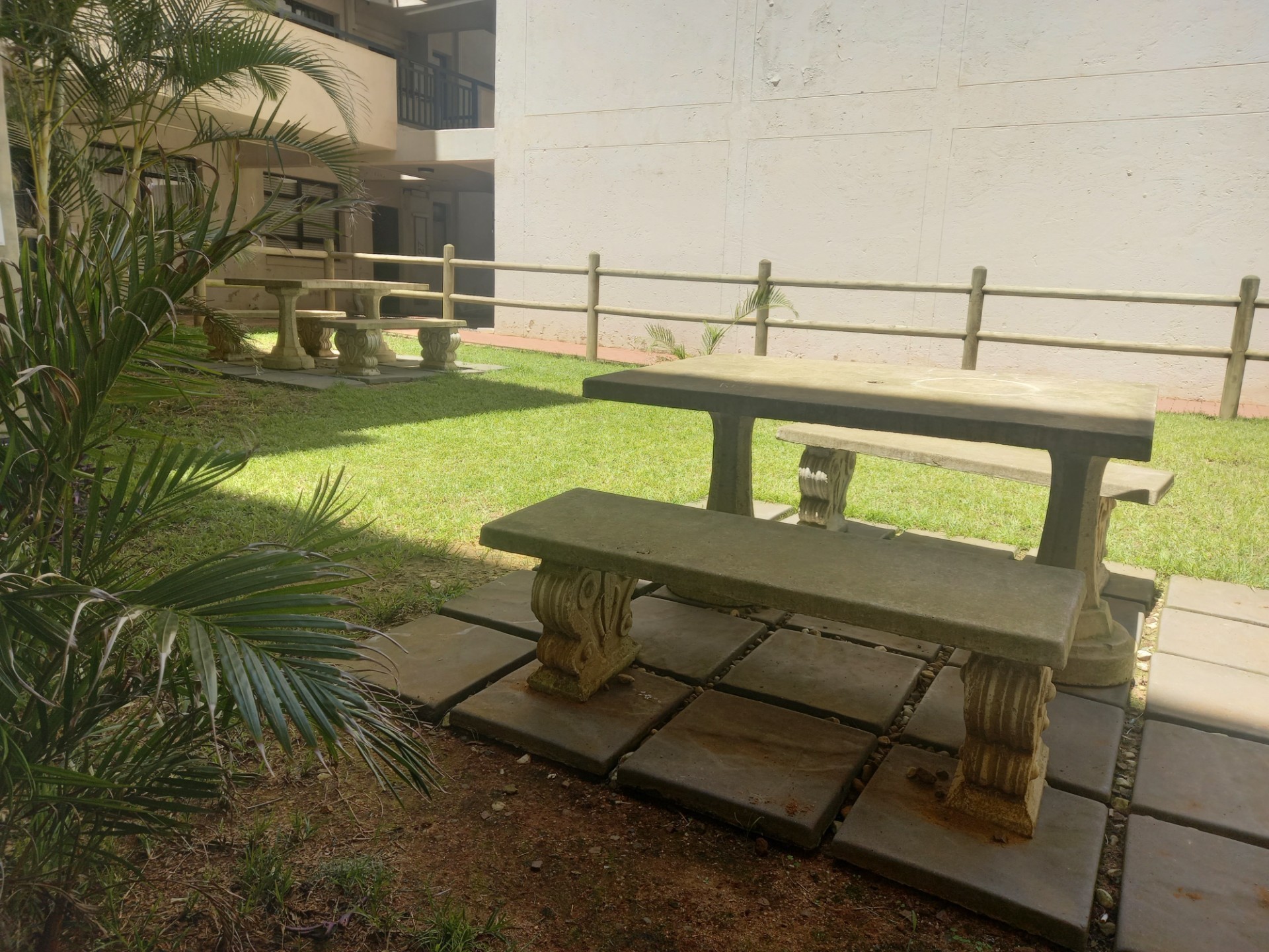 Affordable Modern Convenient Umhlanga Ridge Apartment