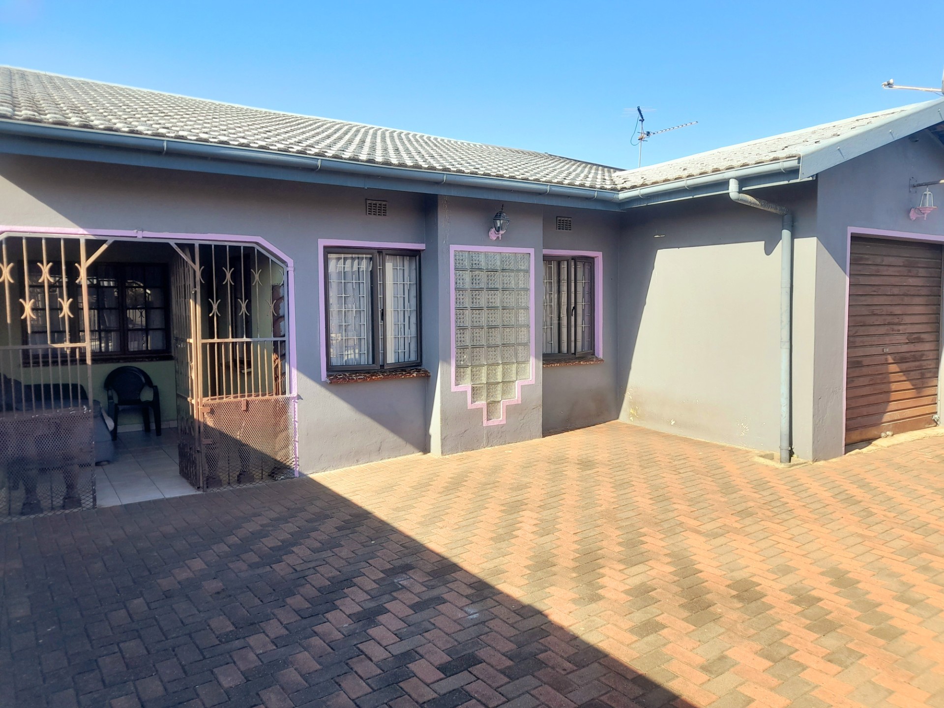 Extended House For Sale in Shastri Park, Phoenix, KwaZulu Natal