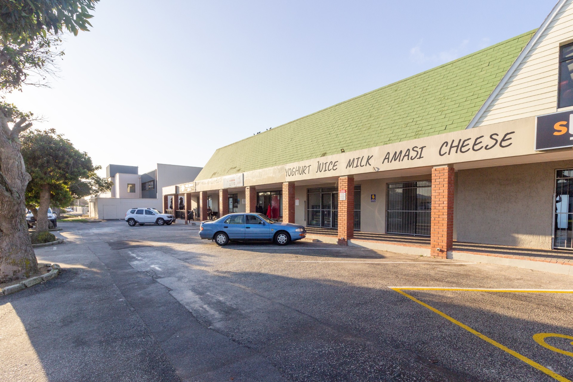 Bright Upstairs Office Space to Let in Walmer | 106 sqm