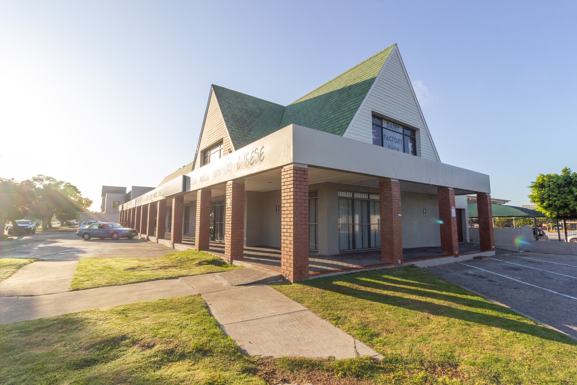 Bright Upstairs Office Space to Let in Walmer | 106 sqm