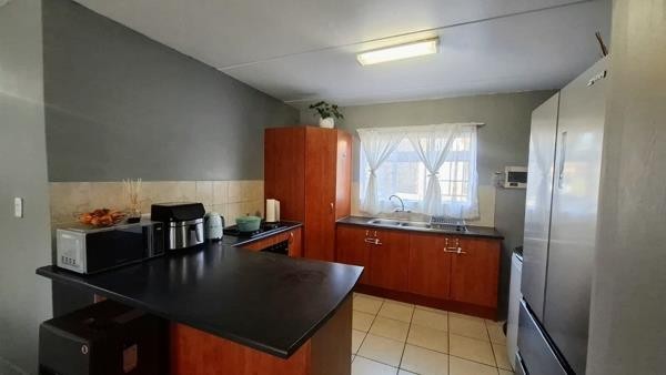 Apartment for sale in Erand Gardens, Midrand, 94 m²