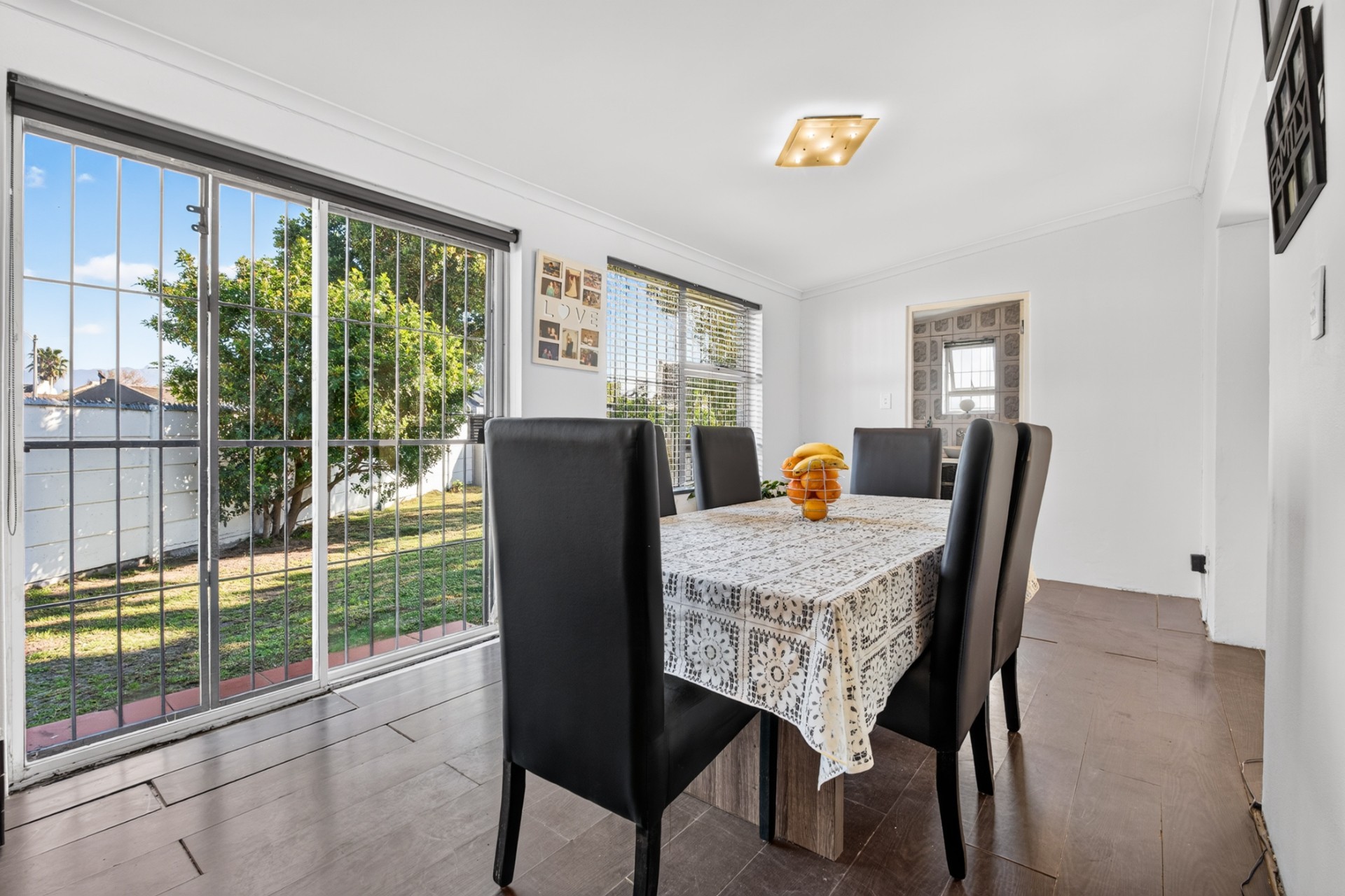 House for sale in Ottery, Cape Town, 599 m²