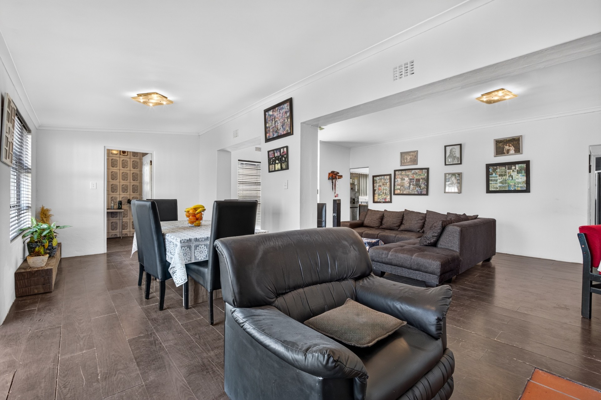 House for sale in Ottery, Cape Town, 599 m²